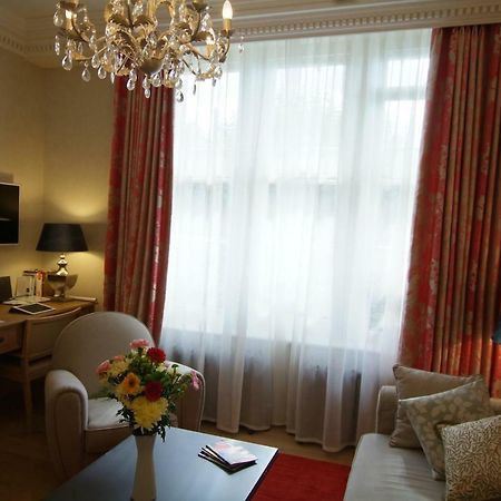 Chelsea: Exceptional 1Br W/Views Of The River Thames & Battersea Park Apartment London Luaran gambar