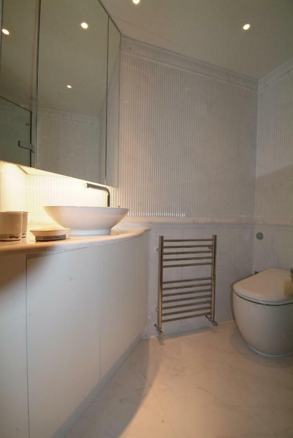 Chelsea: Exceptional 1Br W/Views Of The River Thames & Battersea Park Apartment London Luaran gambar