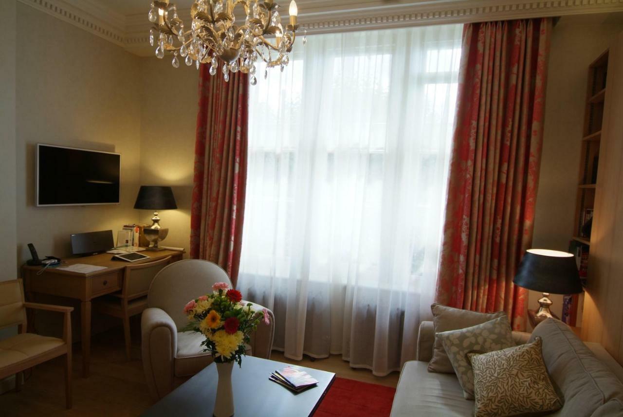 Chelsea: Exceptional 1Br W/Views Of The River Thames & Battersea Park Apartment London Luaran gambar